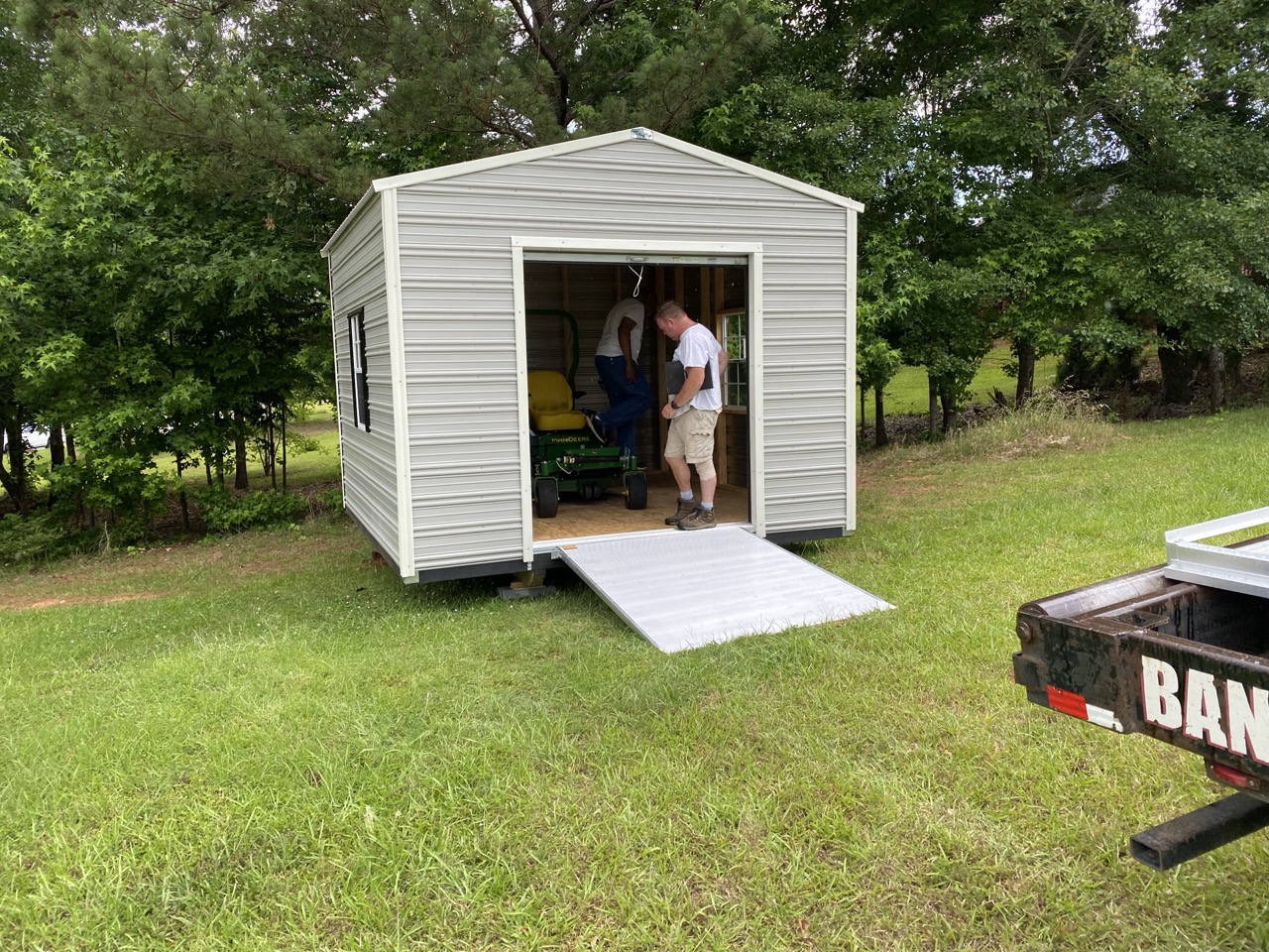 Aluminum shed delivery and installation
